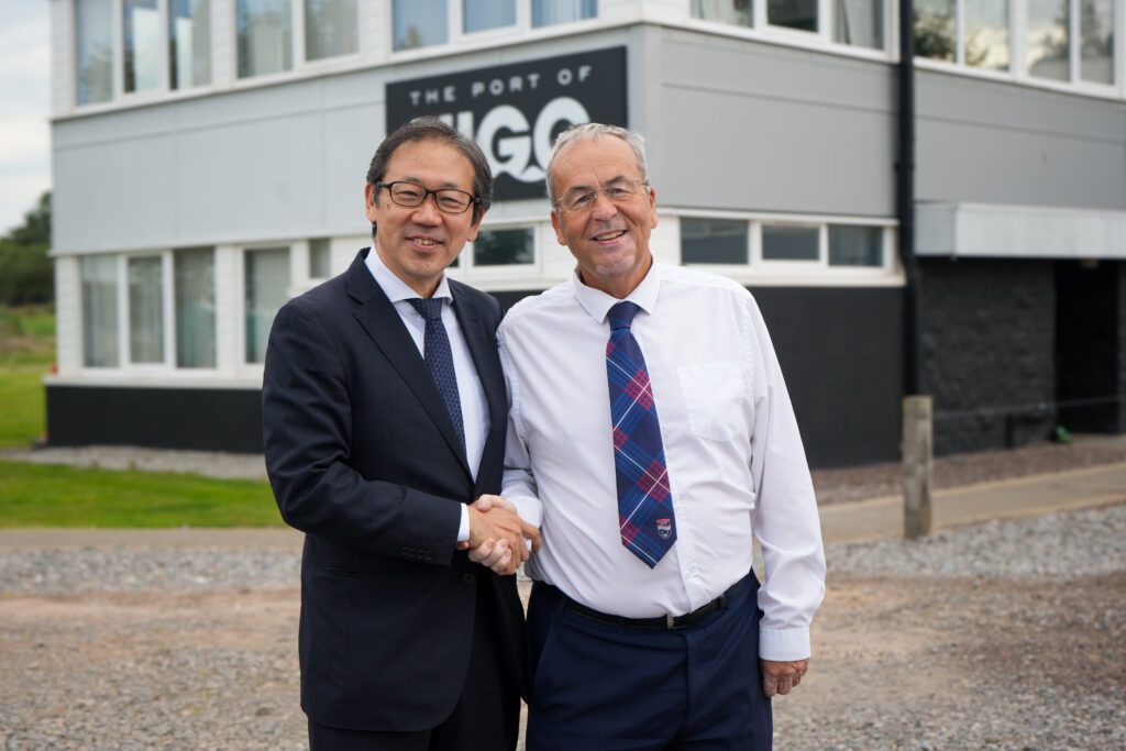 Shaking on the deal: Yoshihiro Hayakawa (left), the new managing director from Mitsui with Roy MacGregor, chairman of Global Energy Group