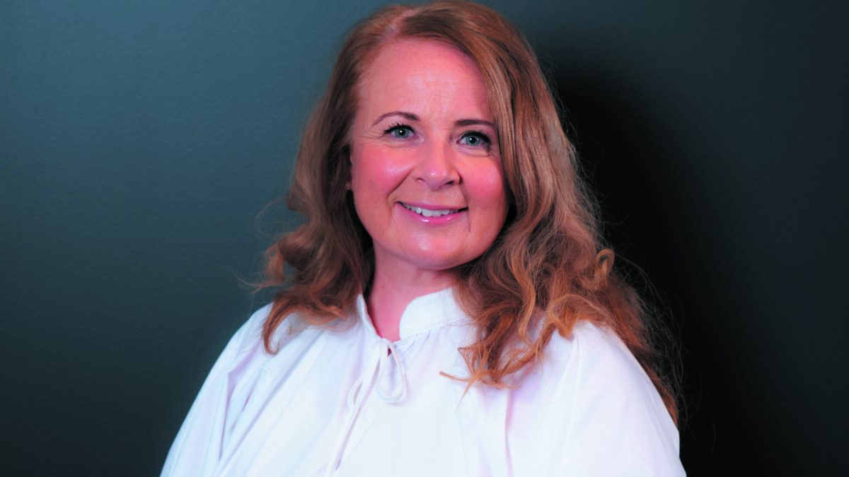 How family firms balance financial gain and socio-economic wealth