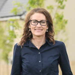 Speaker profile32101